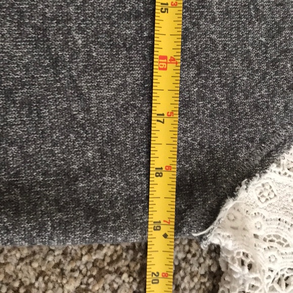 Crop top - Picture 2 of 5